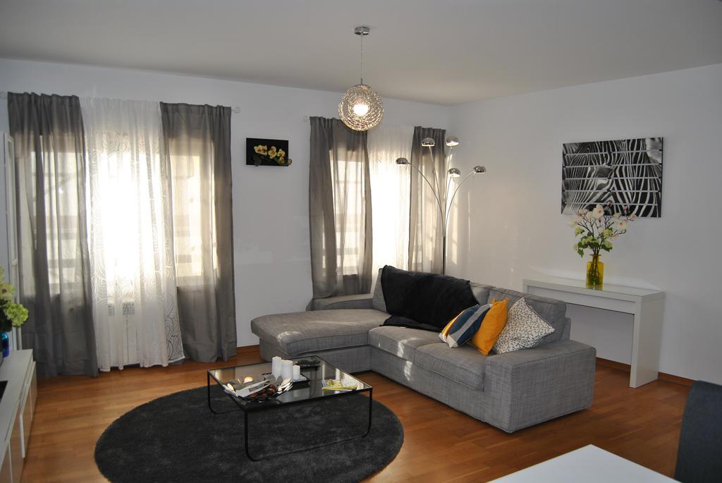 Parque Nacoes Prime Apartments 13 リスボン エクステリア 写真