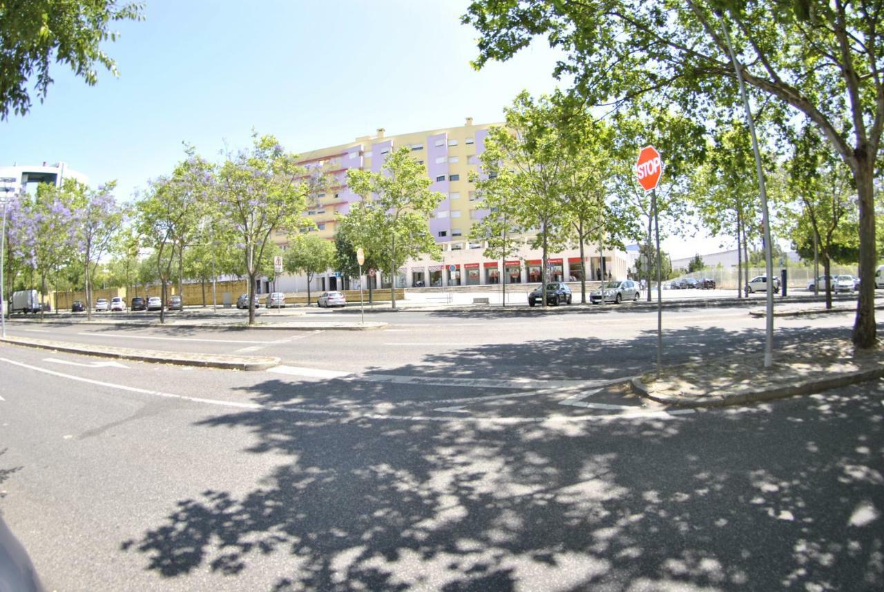 Parque Nacoes Prime Apartments 13 リスボン エクステリア 写真